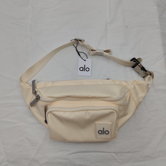 ALO Yoga Handbags - ALO Yoga Explorer Convertible Pack | 3L Nylon Waist Bag